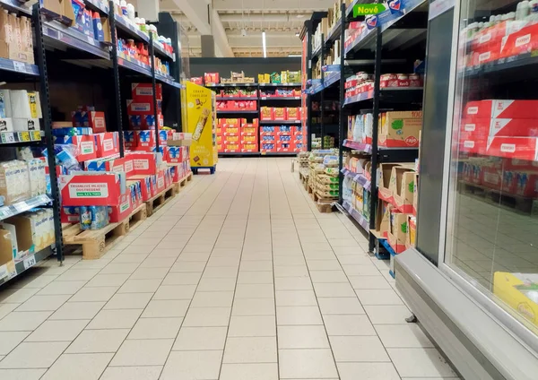 Grocery Store Shelves Rising Prices Europe — ストック写真