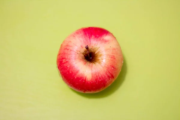 One Red Rose Apple Top View — Stock Photo, Image