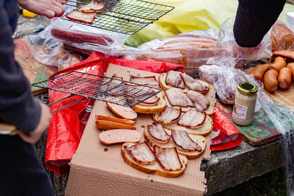 Barbecue Picknick Het Bos Van Worst Spek — Stockfoto