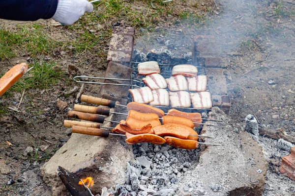 Barbecue Dans Forêt Saucisses Bacon — Photo