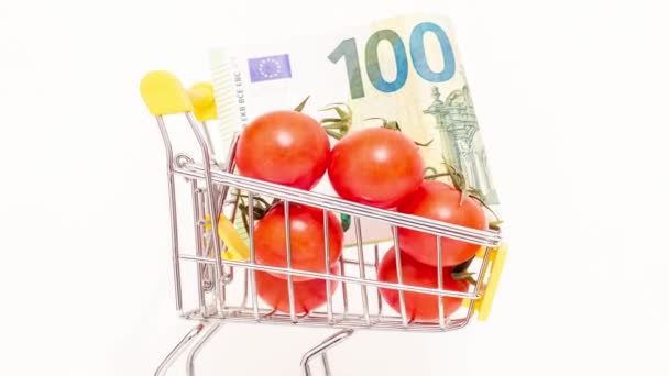 Tomater Och Sedel Konsumentkorg Mot Bakgrund Inflationstillväxtpil Stigande Livsmedelspriser — Stockvideo