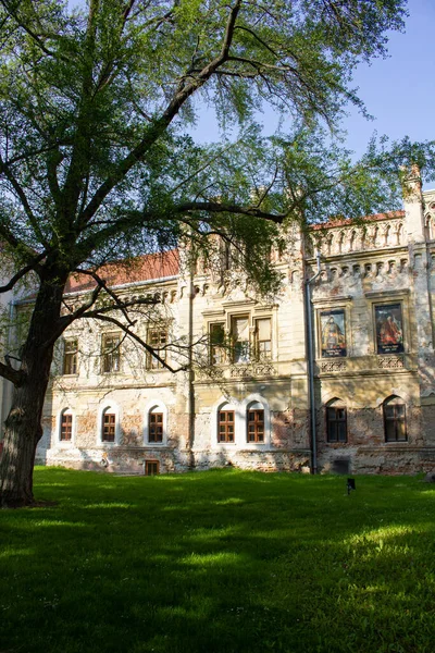 2023 Словакия Галанта Неоготический Замок Эстерхази Расположен Городском Парке — стоковое фото