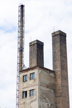 11.06. 2023 Slovakya. Sala. Eski bir kazan dairesinin boruları..