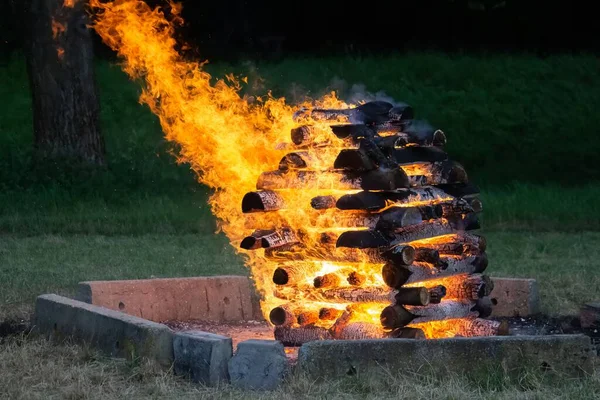 Свято Святого Іоанна Словаччині Велика Пожежа Горить — стокове фото