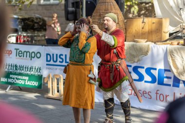 Şehirdeki tarihi olayların yeniden inşası