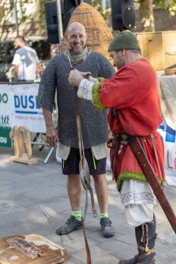 Şehirdeki tarihi olayların yeniden inşası