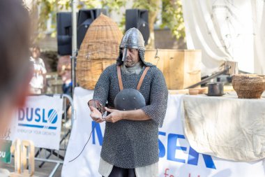 Şehirdeki tarihi olayların yeniden inşası