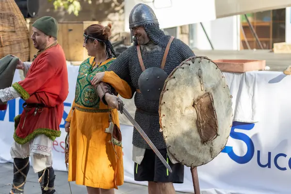 Şehirdeki tarihi olayların yeniden inşası
