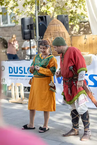 Şehirdeki tarihi olayların yeniden inşası