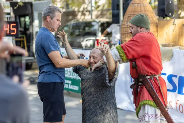 Şehirdeki tarihi olayların yeniden inşası