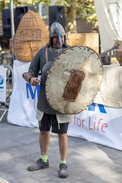 Şehirdeki tarihi olayların yeniden inşası