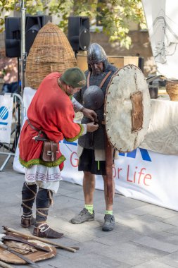 Şehirdeki tarihi olayların yeniden inşası