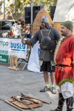 Şehirdeki tarihi olayların yeniden inşası