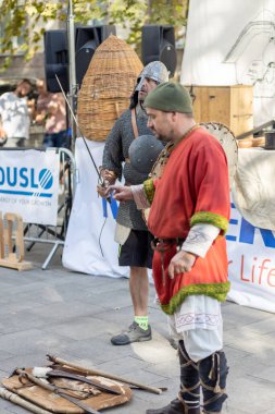 Şehirdeki tarihi olayların yeniden inşası