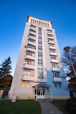 Slovakya 'da çok katlı bir bina.