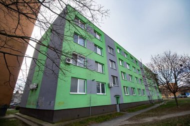 Slovakya 'da çok katlı bir bina.