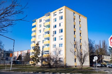 Slovakya 'da çok katlı bir bina.