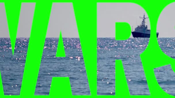 Denizdeki Bir Savaş Gemisinin Arka Planında Metin — Stok video