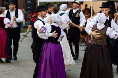 Slovakya 'da yazın halk düğünü