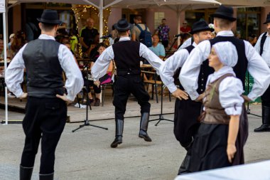 Slovakya 'da yazın halk düğünü