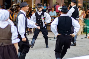 Slovakya 'da yazın halk düğünü