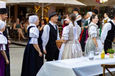 Slovakya 'da yazın halk düğünü