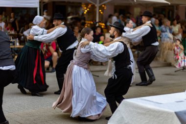 Slovakya 'da yazın halk düğünü