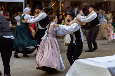Slovakya 'da yazın halk düğünü