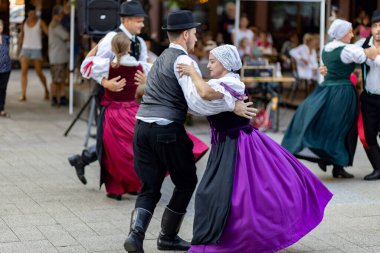 Slovakya 'da yazın halk düğünü