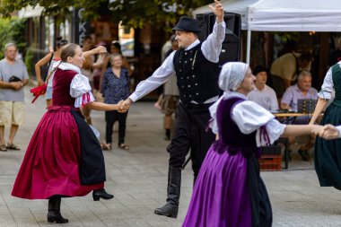 Slovakya 'da yazın halk düğünü