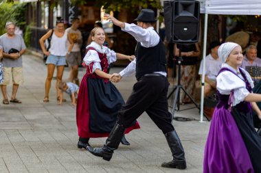 Slovakya 'da yazın halk düğünü