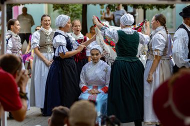 Slovakya 'da yazın halk düğünü