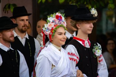 Slovakya 'da yazın halk düğünü