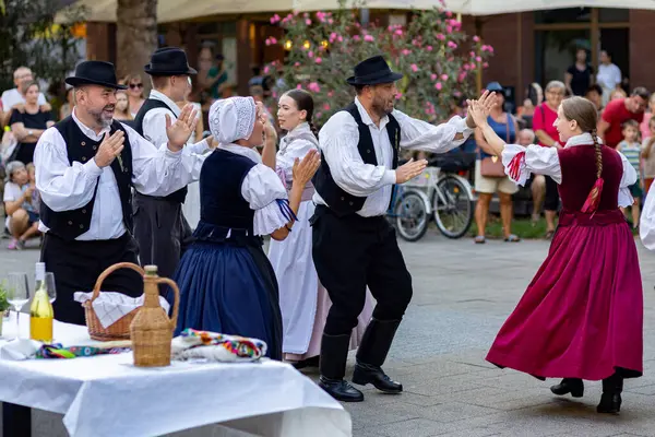 Slovakya 'da yazın halk düğünü