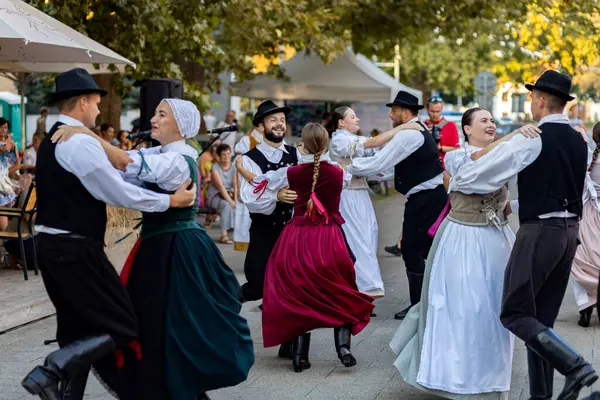 Slovakya 'da yazın halk düğünü