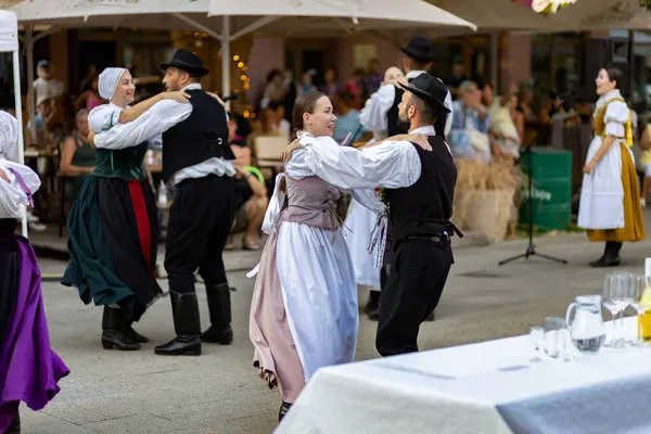 Slovakya 'da yazın halk düğünü