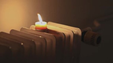 Radyatörde yanan mum. Ukrayna 'da savaş nedeniyle ısı sorunları