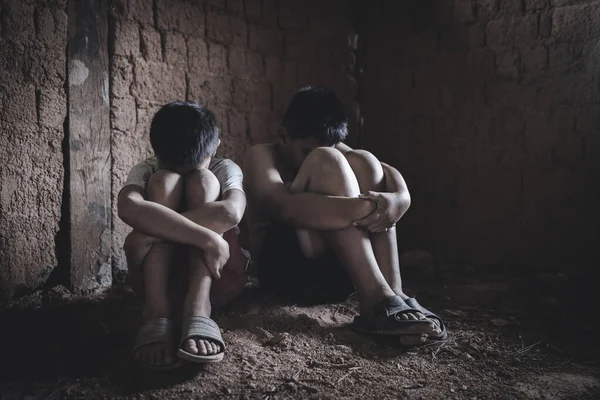 Hopeloze Jongen Handen Aan Elkaar Gebonden Met Touw Mensenhandel — Stockfoto