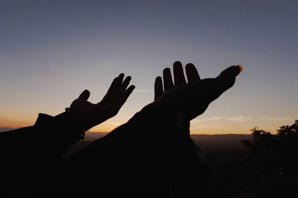 Nsan Ellerinin Silueti Avcunu Ibadet Tanrı Katolik Paskalya Paskalya Paskalya — Stok fotoğraf