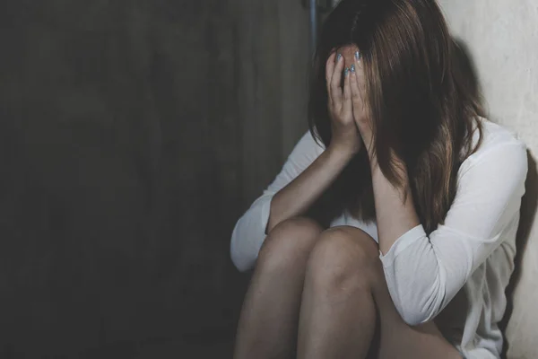 Mujer Depresión Sentarse Suelo Depresión Concepto Ansiedad Mujer Copiar Espacio —  Fotos de Stock