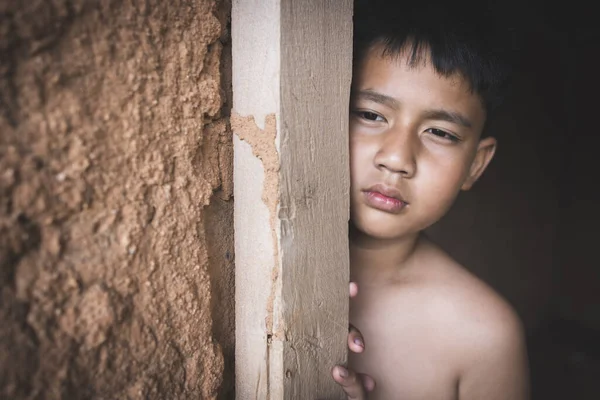 Nsan Kaçakçılığı Sürecinin Kurbanları Olan Bir Çocuk Çocuk Işgücü Çocuk — Stok fotoğraf