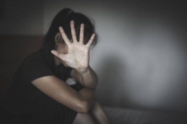 Kadınlara yönelik şiddetin ortadan kaldırılması, kadınlara yönelik şiddet ve cinsel istismarın durdurulması, tecavüz, insan kaçakçılığı.