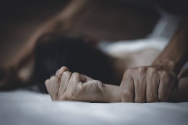 Cinsel istismar kavramı bir sorun veya sosyal sorunlar kavramı, şiddet ve tecavüz kavramı, cinsel tacizi durdurun, kadına yönelik şiddeti ortadan kaldırma günü.