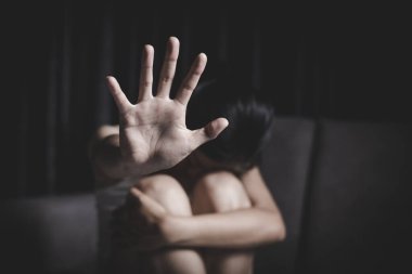 Kadınlara yönelik cinsel taciz ve şiddete son verme kavramı, tecavüz ve cinsel istismar kavramı, Kadınlara Karşı Şiddeti Önleme Uluslararası Günü.