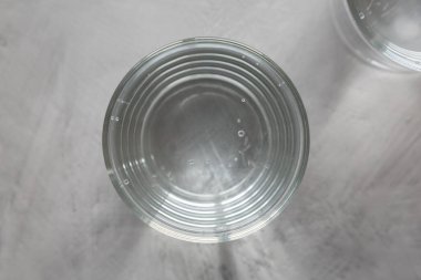 Bardakta Maden Suyu, üst manzara. Yukarıdan, dümdüz uzanmış. 
