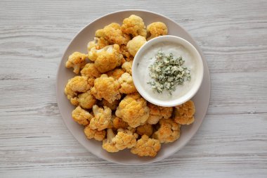 Mavi Peynir soslu ev yapımı Buffalo Karnabahar.. 