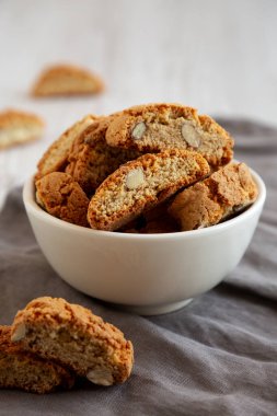 Ev yapımı Badem Cantuccini Kahvaltı İçin Hazır