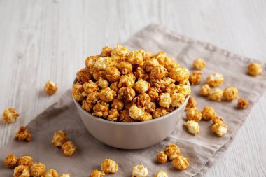 Ev yapımı karamelli patlamış mısır.. 