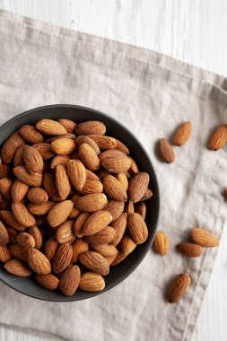 Kavrulmuş badem, en iyi manzara. Dümdüz, tepeden, yukarıdan.