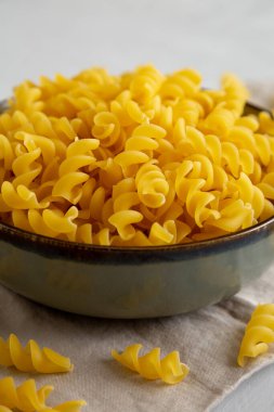 Çiğ Organik Fusillini Makarnası..